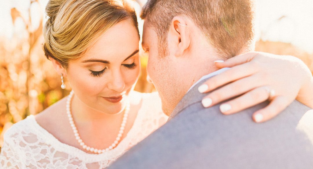 Mia and Gene // Tinaroo Lake Resort.